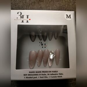 3H Hand Made Press-On Nails For Medium Size Nail Bed